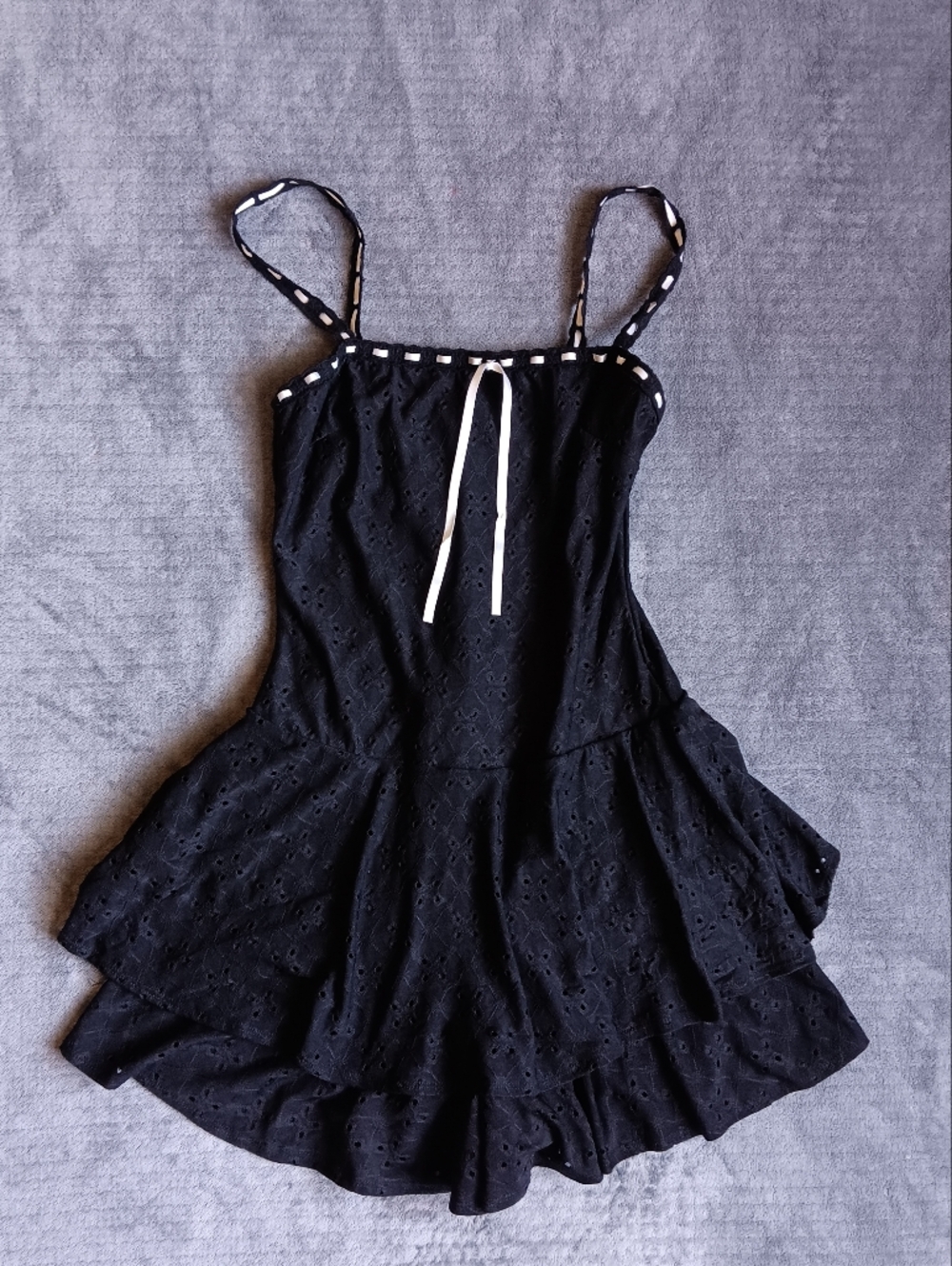 Milkmaid Black Eyelet Tiered Romper, Heart & Heels Size Medium, Goth Punk Grunge